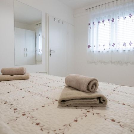 Apartman Ruza Подгора Екстер'єр фото