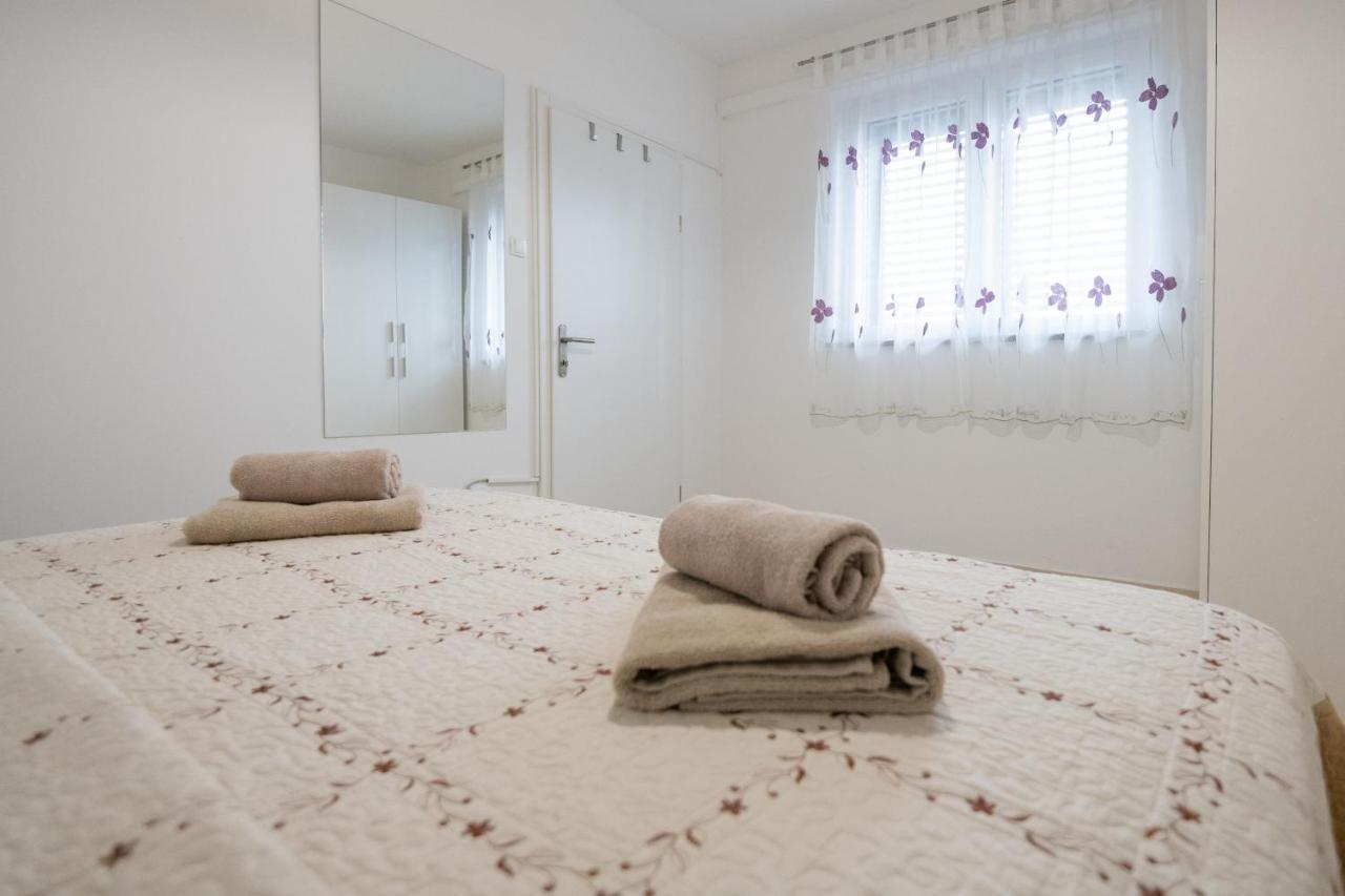 Apartman Ruza Подгора Екстер'єр фото